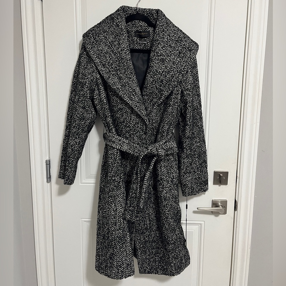 NWT - Donna Karan New York Women's Wool Blended Tweed Coat - US 10